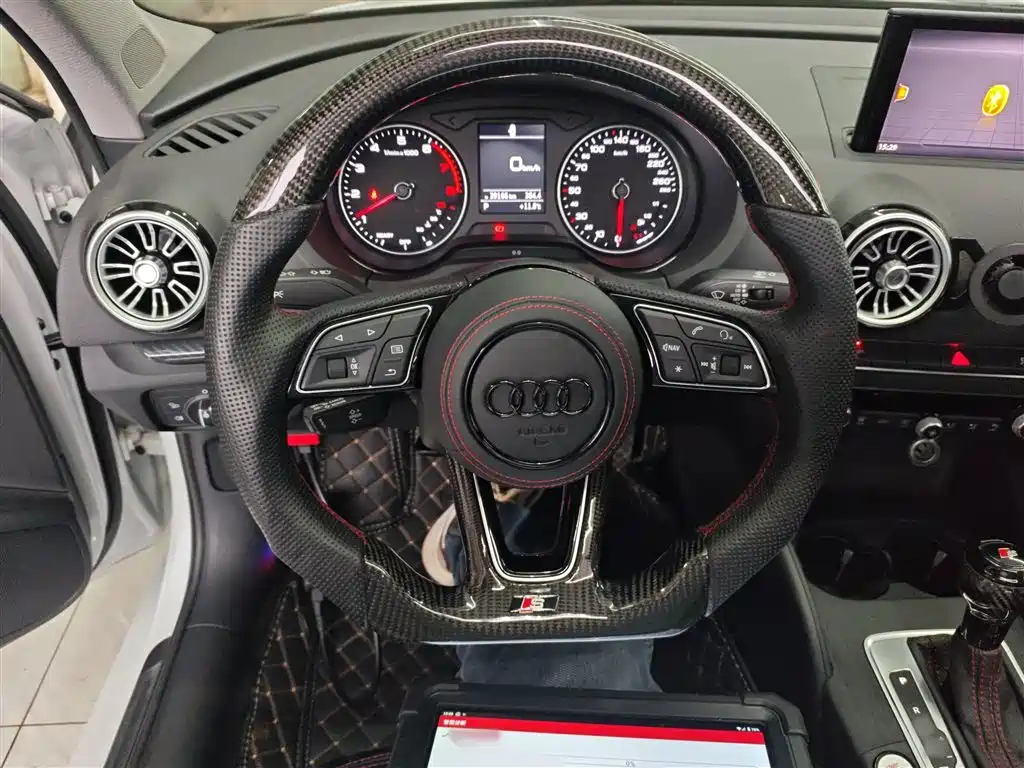 Audi A3 2021 — фото 11