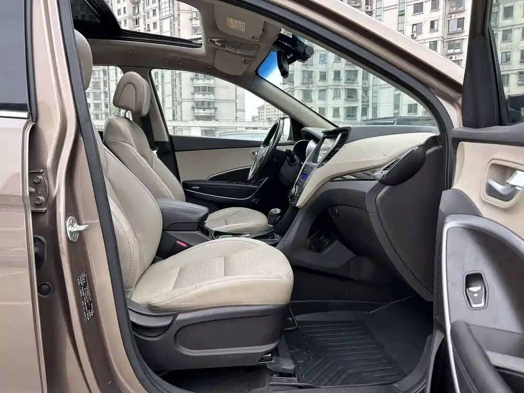 Hyundai Santa Fe 2013 — фото 17