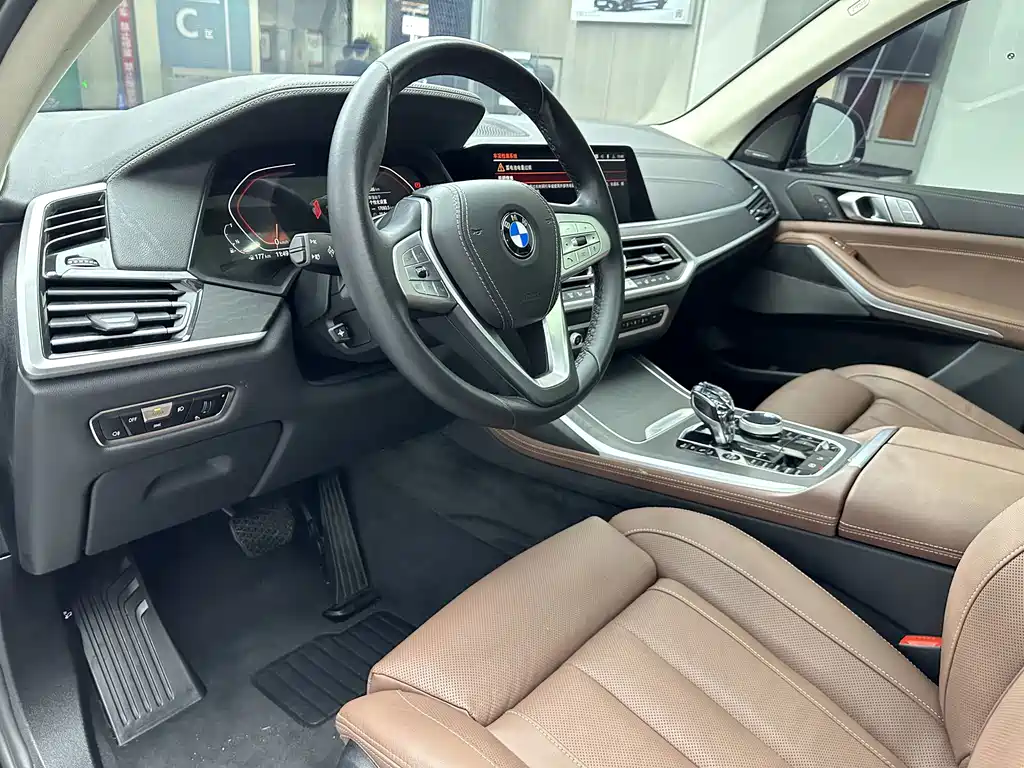 BMW X7 2022 — фото 12
