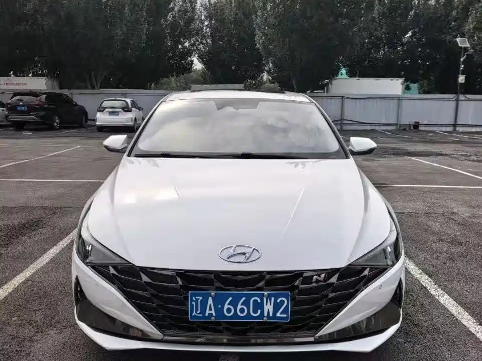 Hyundai Elantra 2023