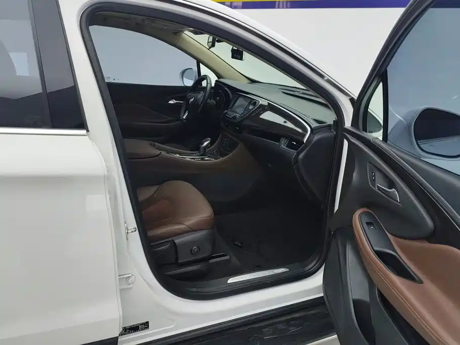 Buick Envision Plus 2016 — фото 8