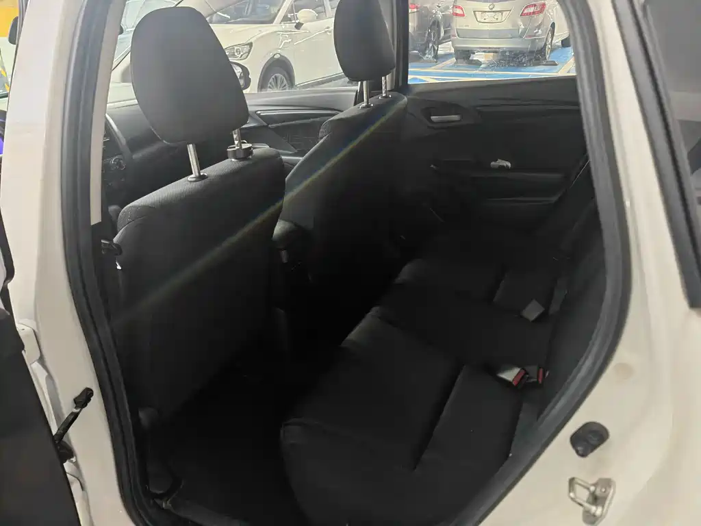 Honda Fit 2017 — фото 12