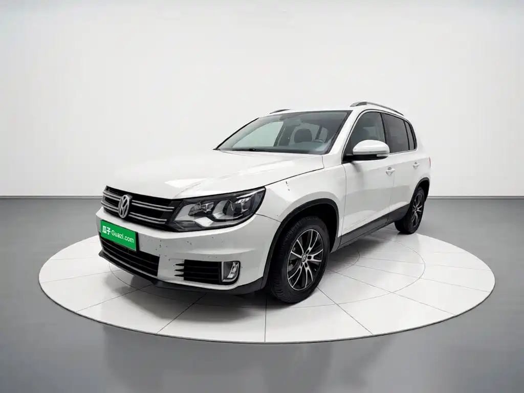 Volkswagen Tiguan 2014 — фото 1