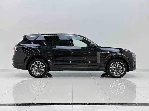 Lynk & Co 09 2025