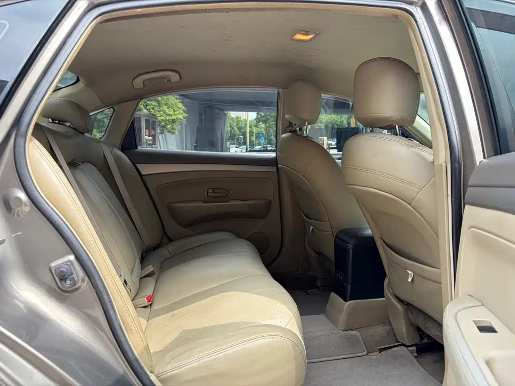 Nissan Sylphy 2016 — фото 11