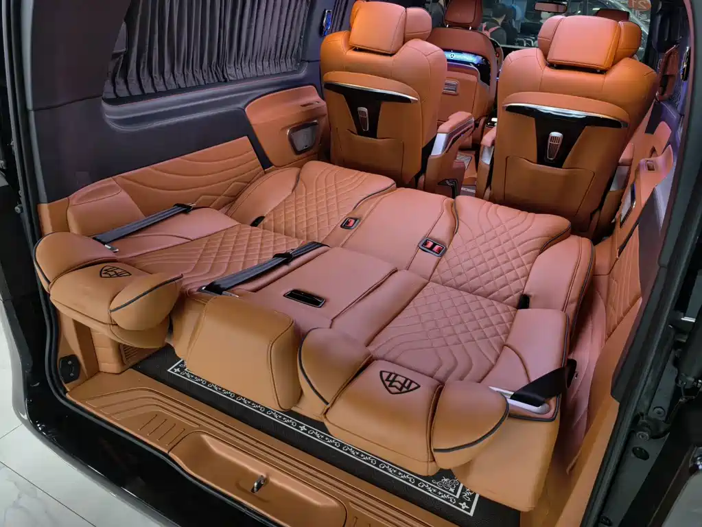 Mercedes-Benz Vito 2023 — фото 13