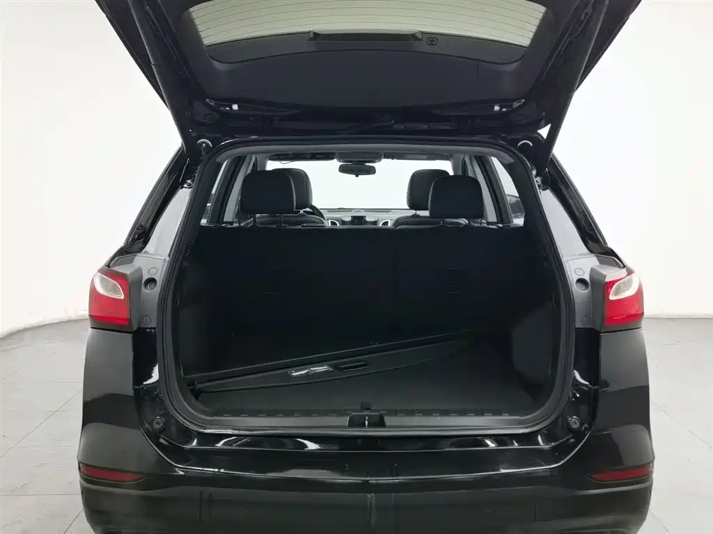 Chevrolet Equinox 2019 — фото 16