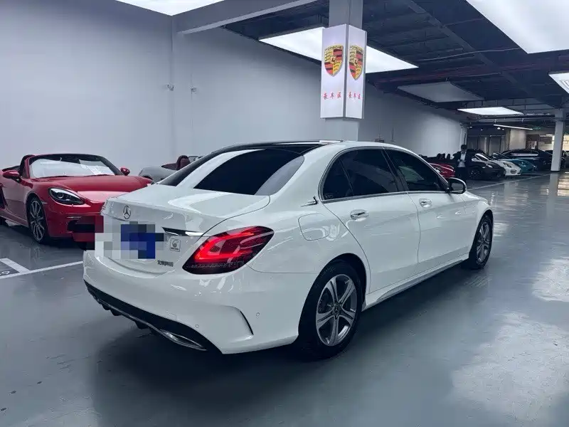 Mercedes-Benz C-Class 2021 — фото 12
