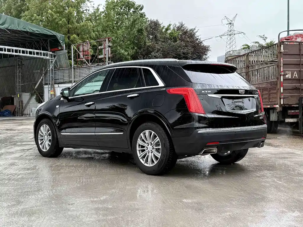 Cadillac XT5 2019 — фото 4