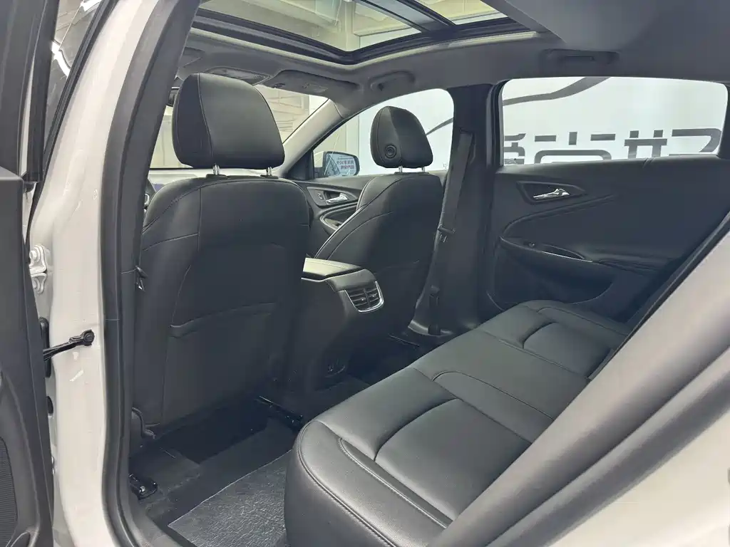 Chevrolet Malibu XL 2022 — фото 14