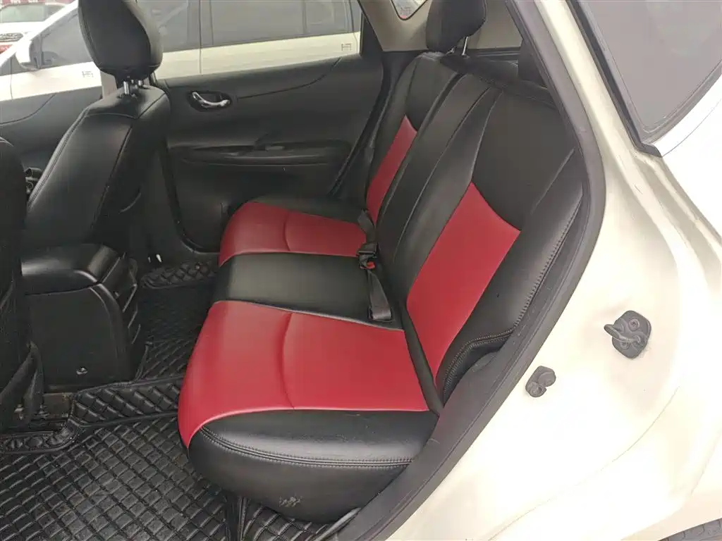 Nissan Tiida 2015 — фото 17