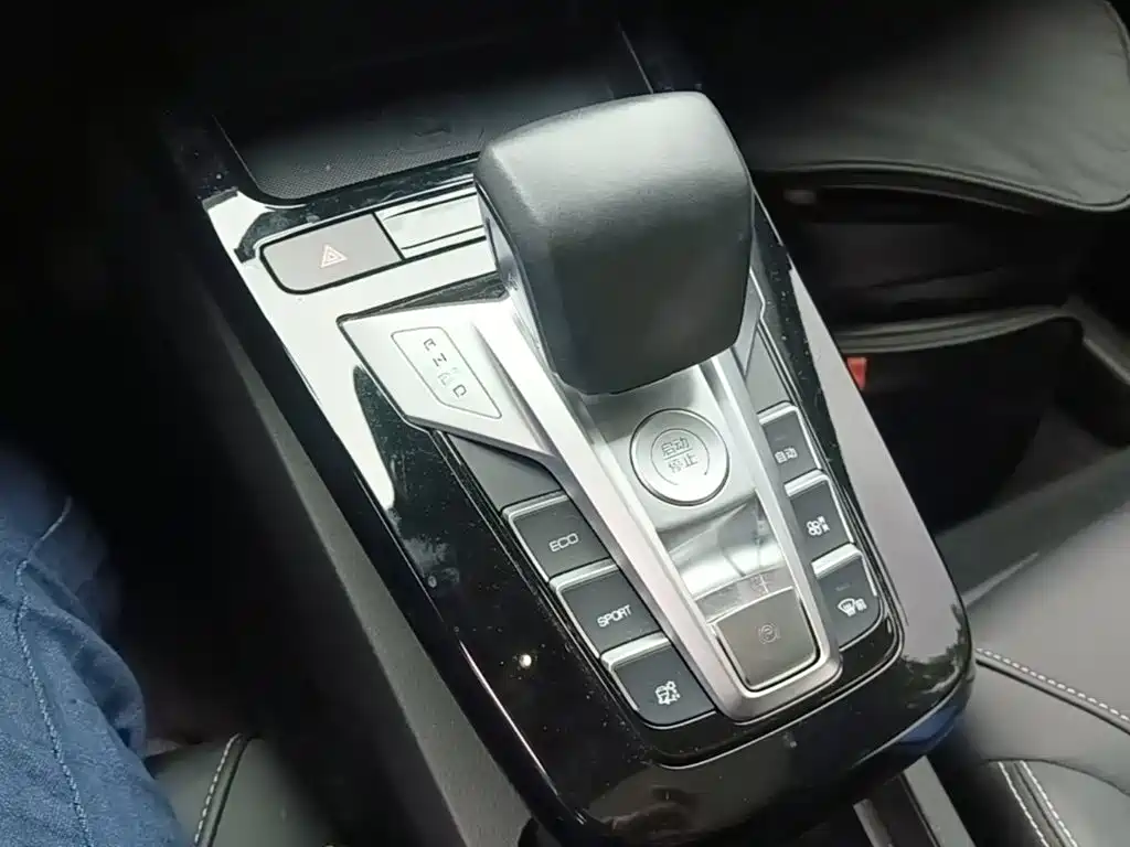 BYD Yuan New Energy 2020 — фото 14