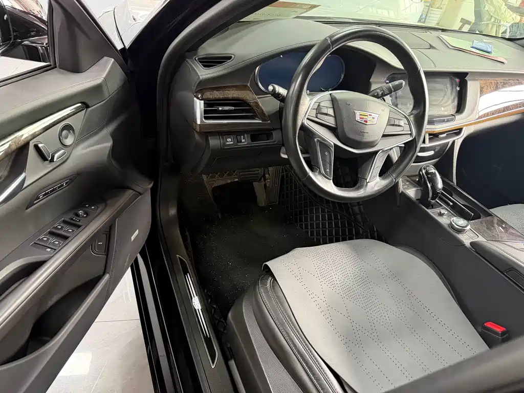 Cadillac CT6 2023 — фото 12