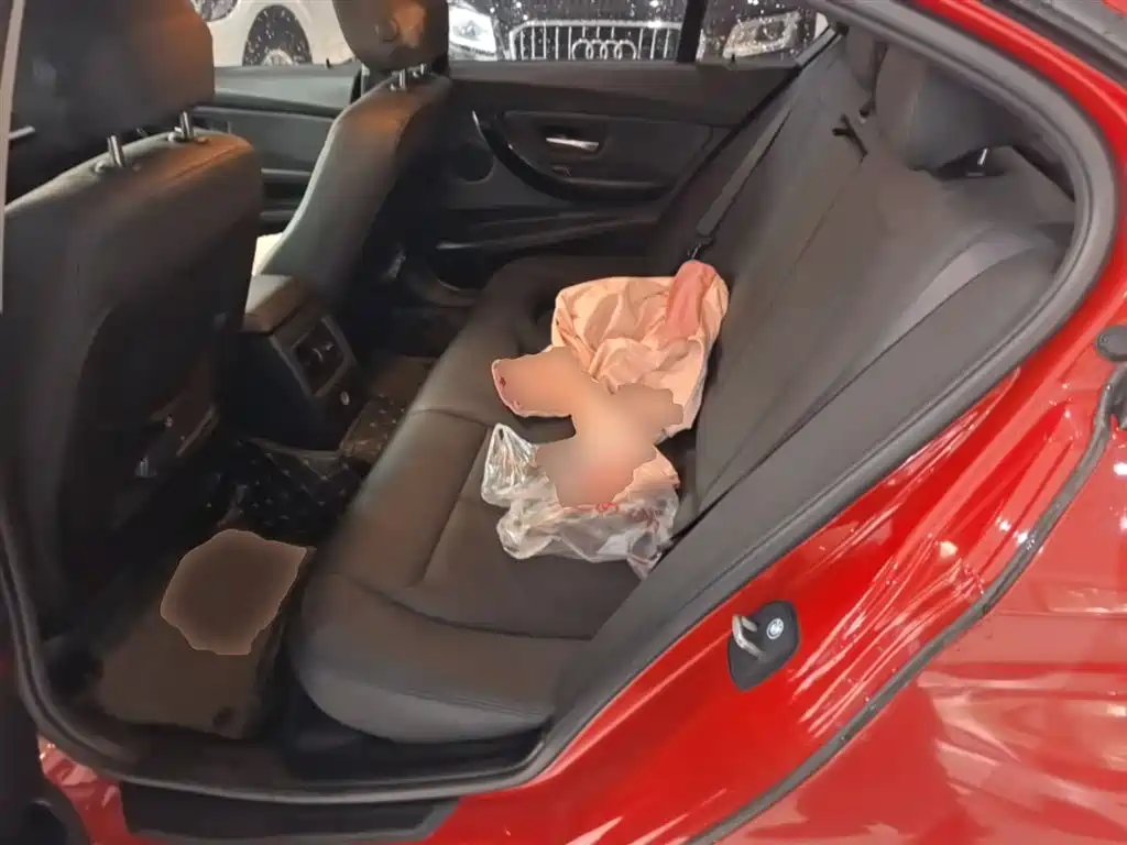 BMW 3 Series 2017 — фото 13