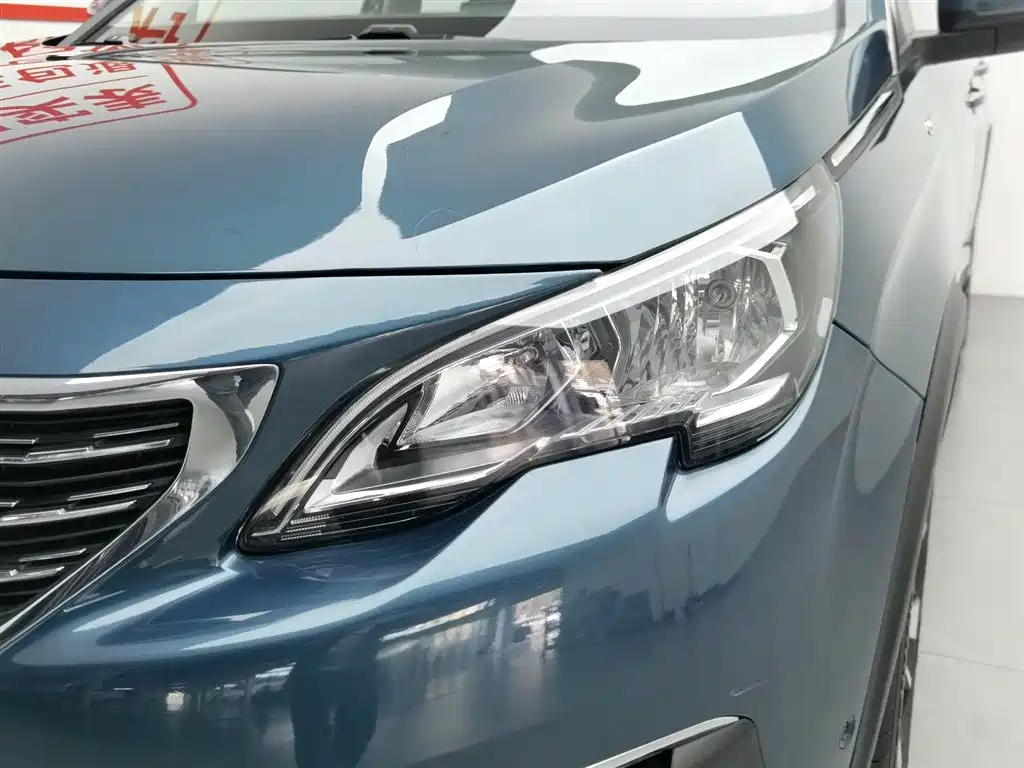 Peugeot 5008 2017 — фото 7