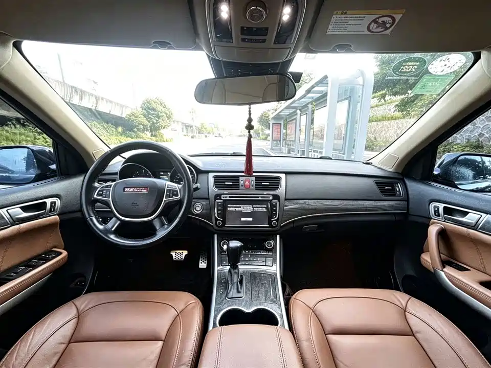 Haval H8 2015 — фото 6