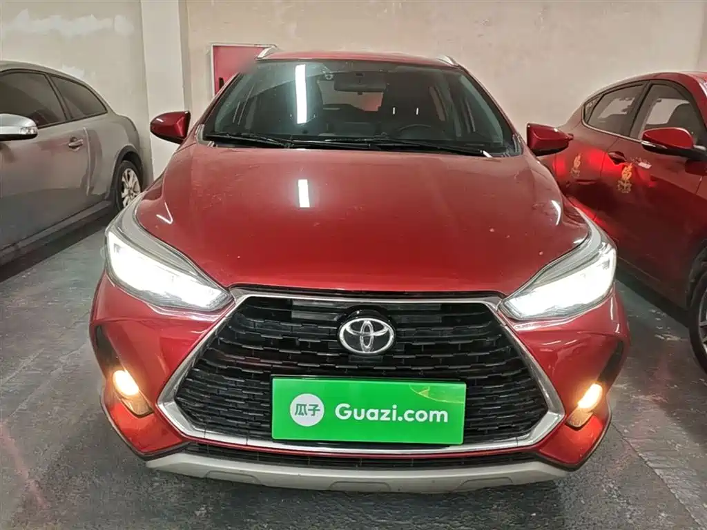 Toyota Yaris L 2022 — фото 3