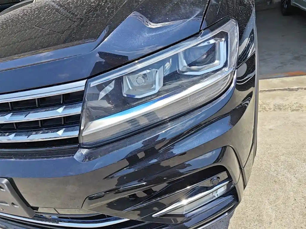 Volkswagen Tiguan L 2021 — фото 23