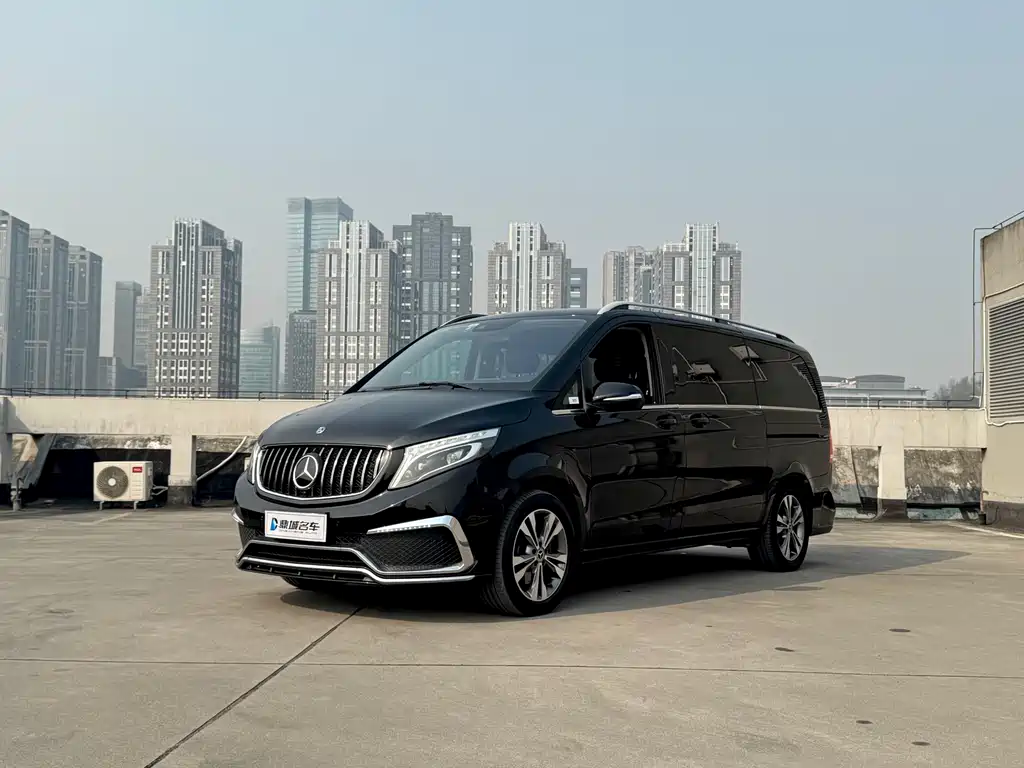 Mercedes-Benz V-Class 2020 — фото 1