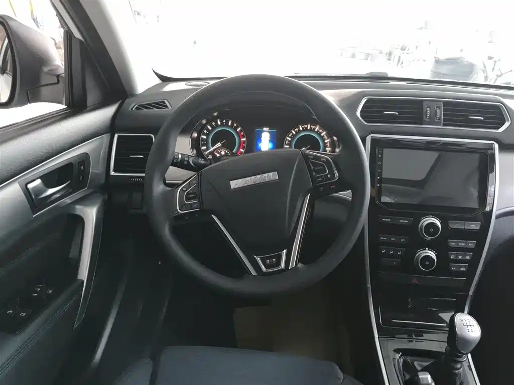 Haval H2 2017 — фото 11