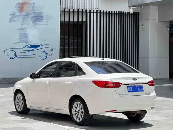 Ford Escort 2017