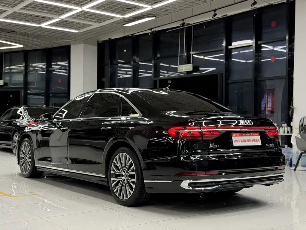 Audi A8 2022
