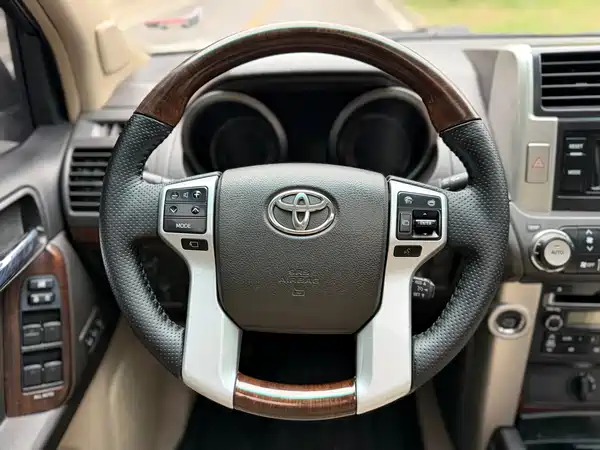 Toyota Prado 2010