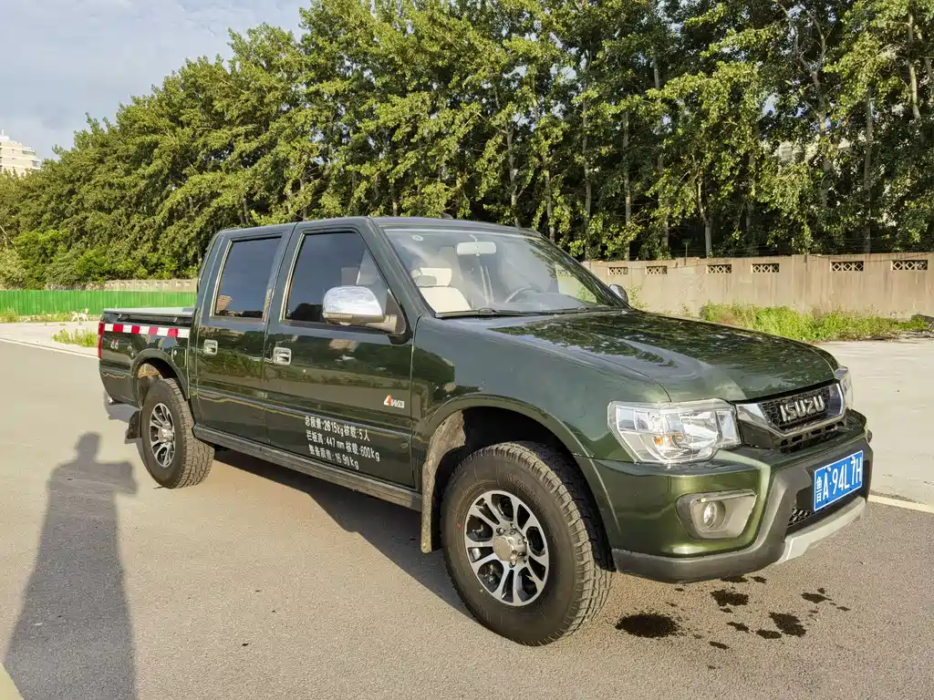 Isuzu Pickup 2016 — фото 3