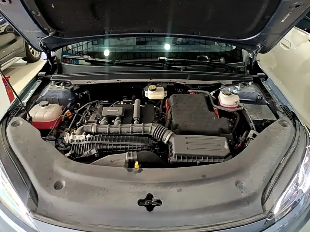 BYD Seal 05 DM-i 2025 — фото 20