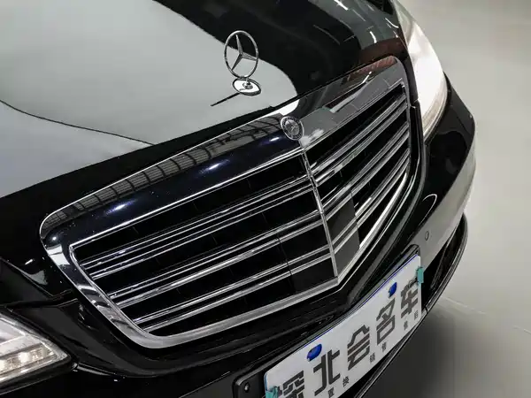 Mercedes-Benz S-Class 2011