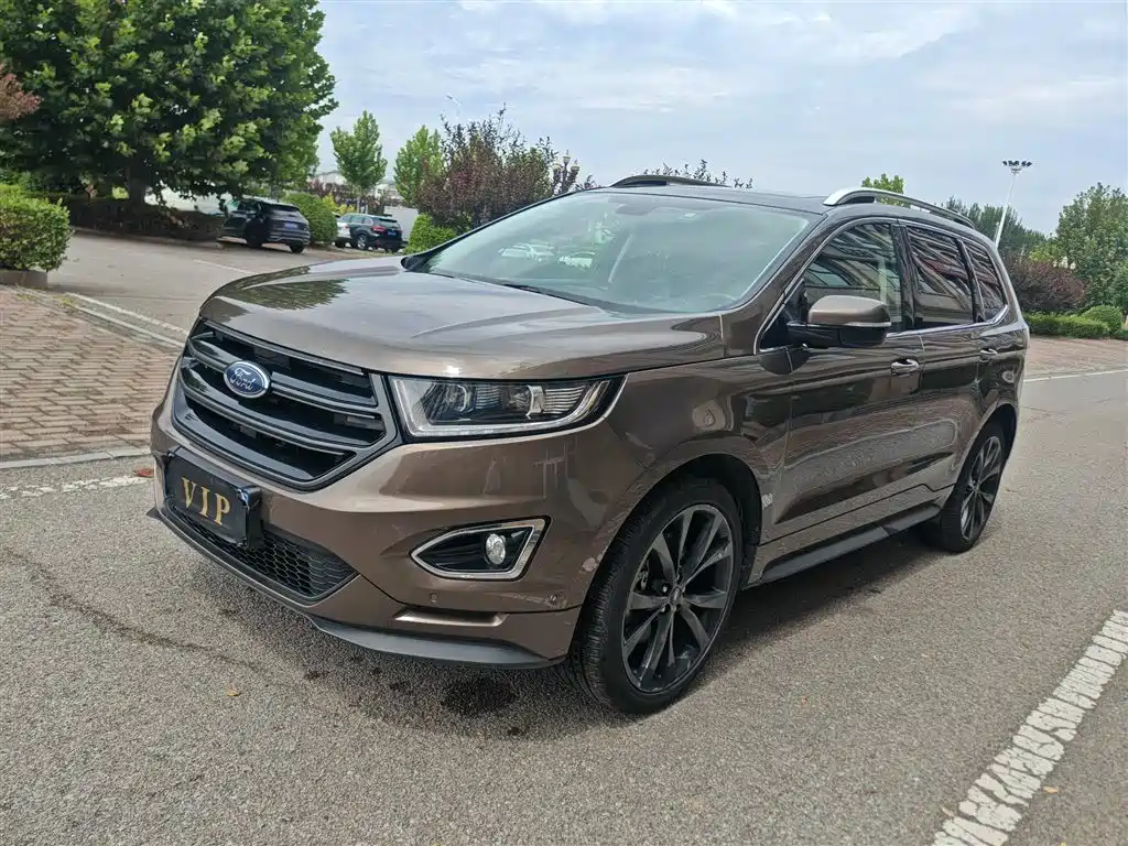 Ford Edge 2015 — фото 1