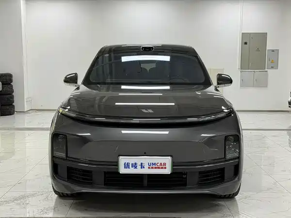 Li Auto L8 2025