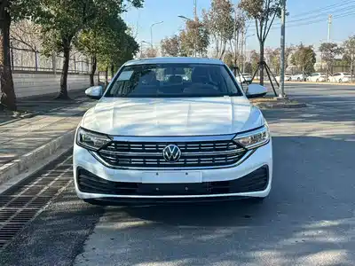 Volkswagen Sagitar 2025