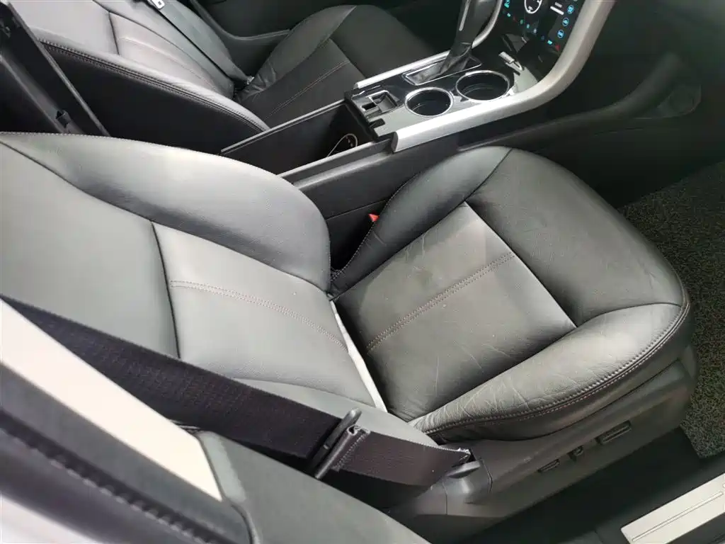 Ford Edge 2015 — фото 4