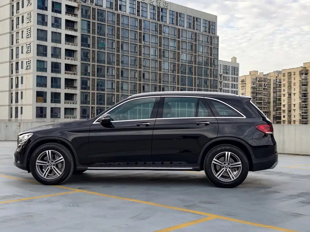 Mercedes-Benz GLC 2021
