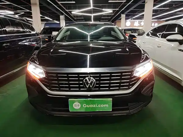 Volkswagen Passat 2023