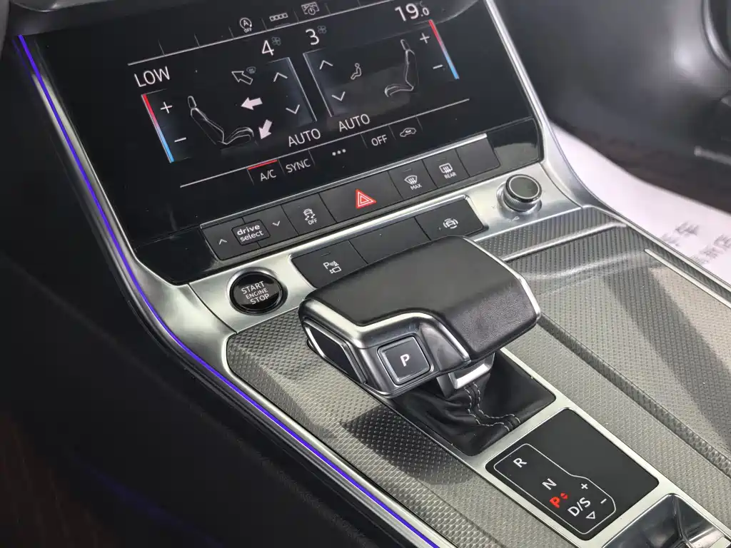 Audi A6L 2021 — фото 18