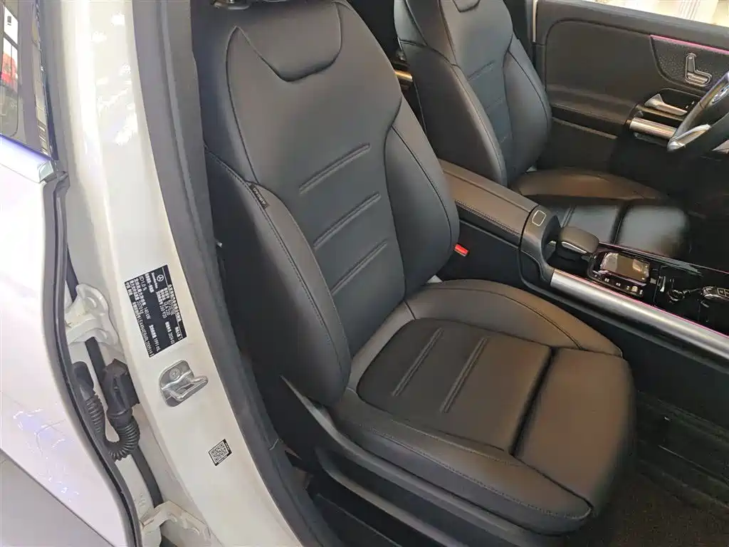 Mercedes-Benz GLA 2024 — фото 25