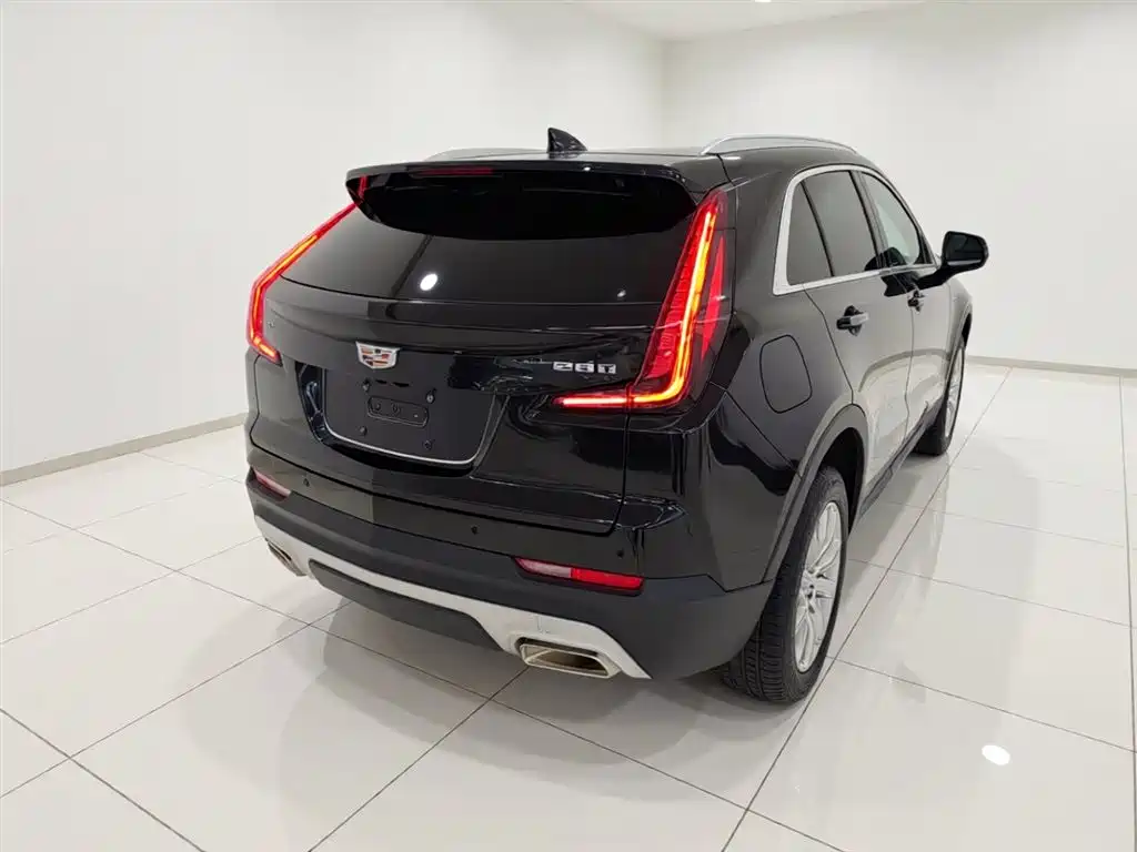 Cadillac XT4 2021 — фото 5