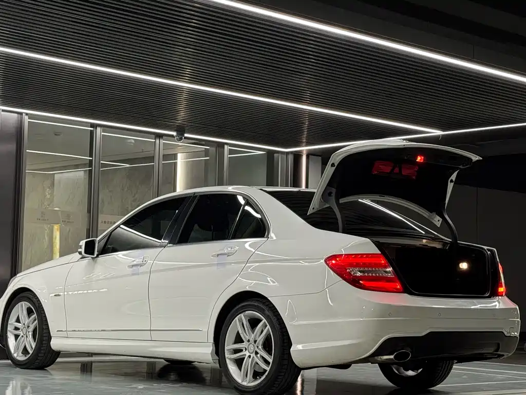 Mercedes-Benz C-Class 2014 — фото 13