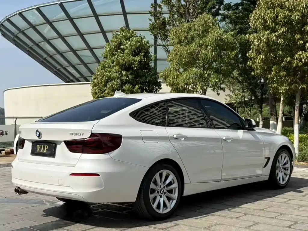 BMW 3 Series GT 2018 — фото 4