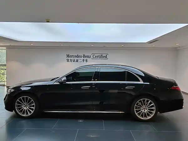 Mercedes-Benz S-Class 2024