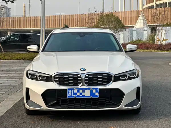 BMW 3 Series 2023