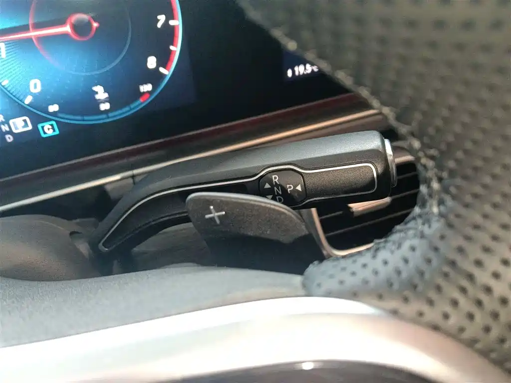 Mercedes-Benz GLE 2019 — фото 10