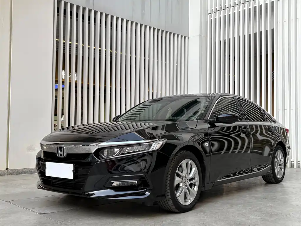 Honda Accord 2020 — фото 1