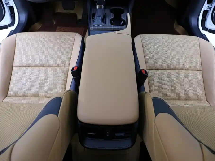 Lexus ES 2023 — фото 10