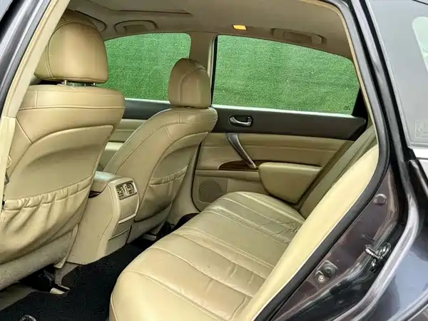 Nissan Teana 2011