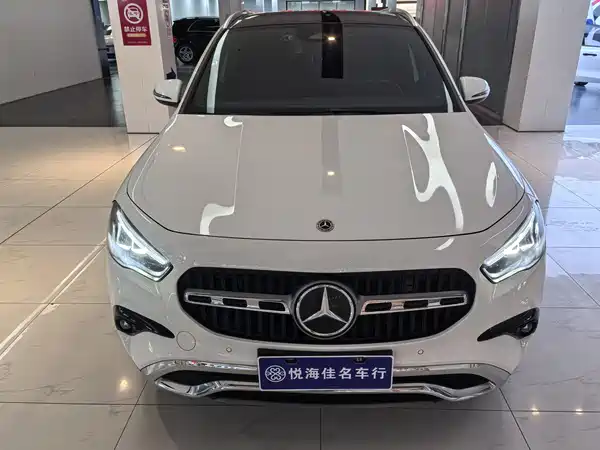 Mercedes-Benz GLA 2024