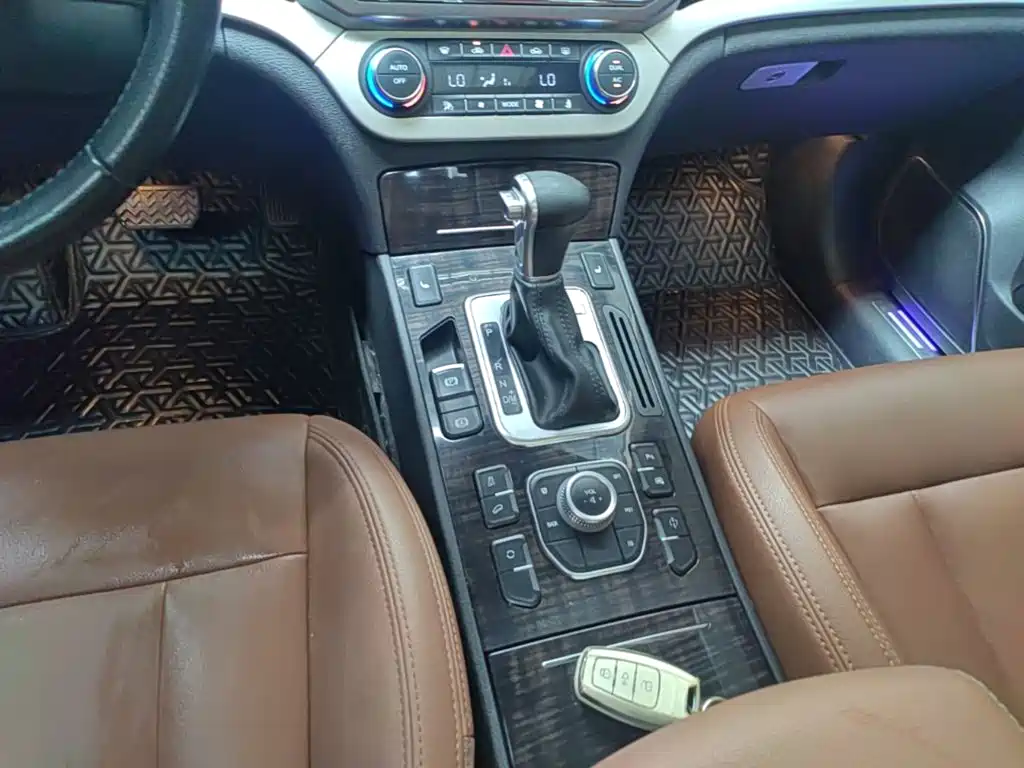 Haval H6 Coupe 2015 — фото 14