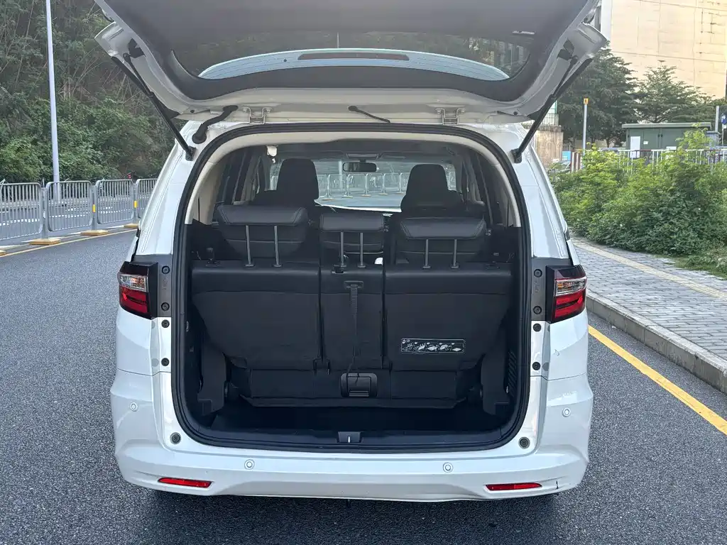 Honda Odyssey 2019 — фото 18